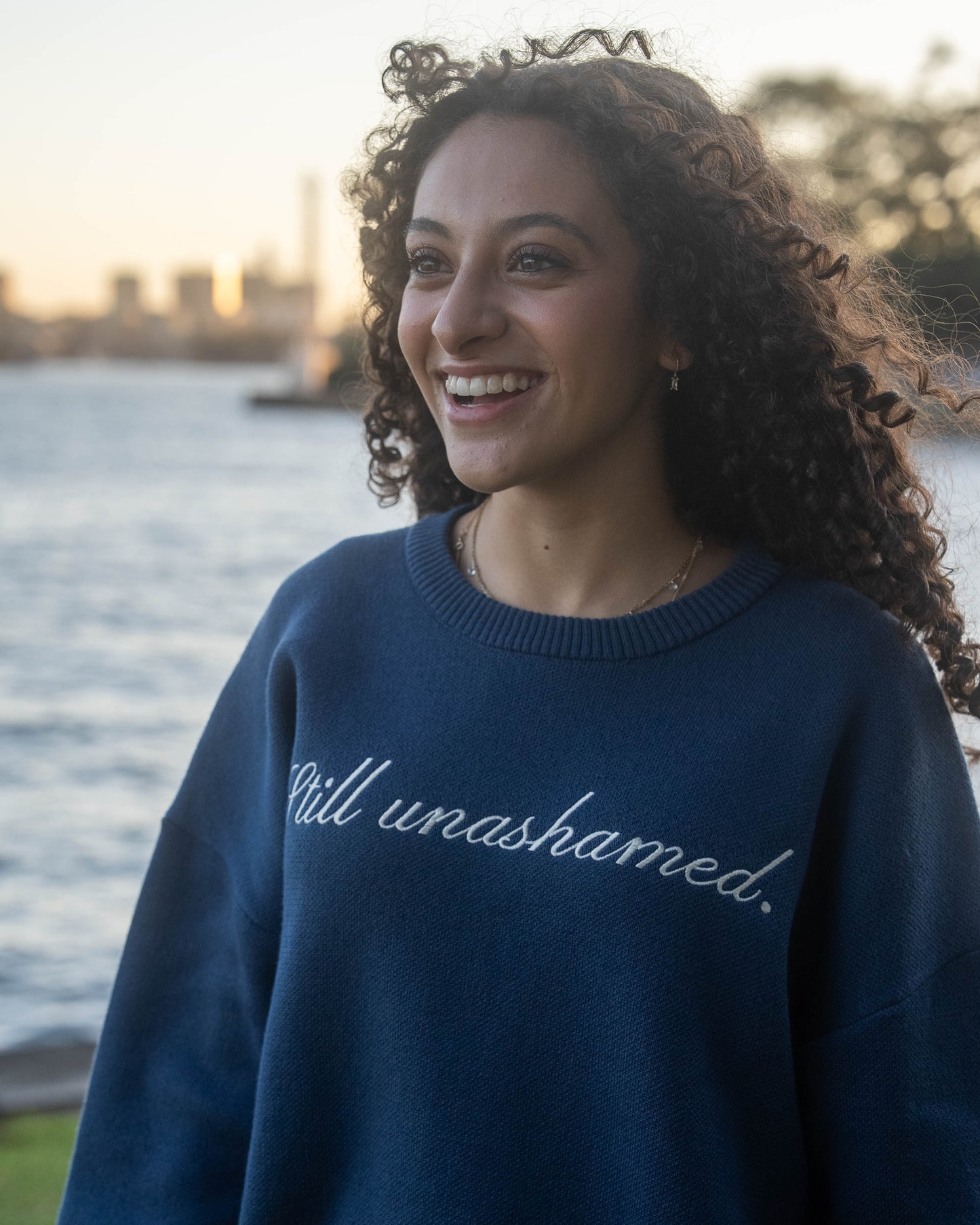 STILL UNASHAMED SWEATER - NAVY