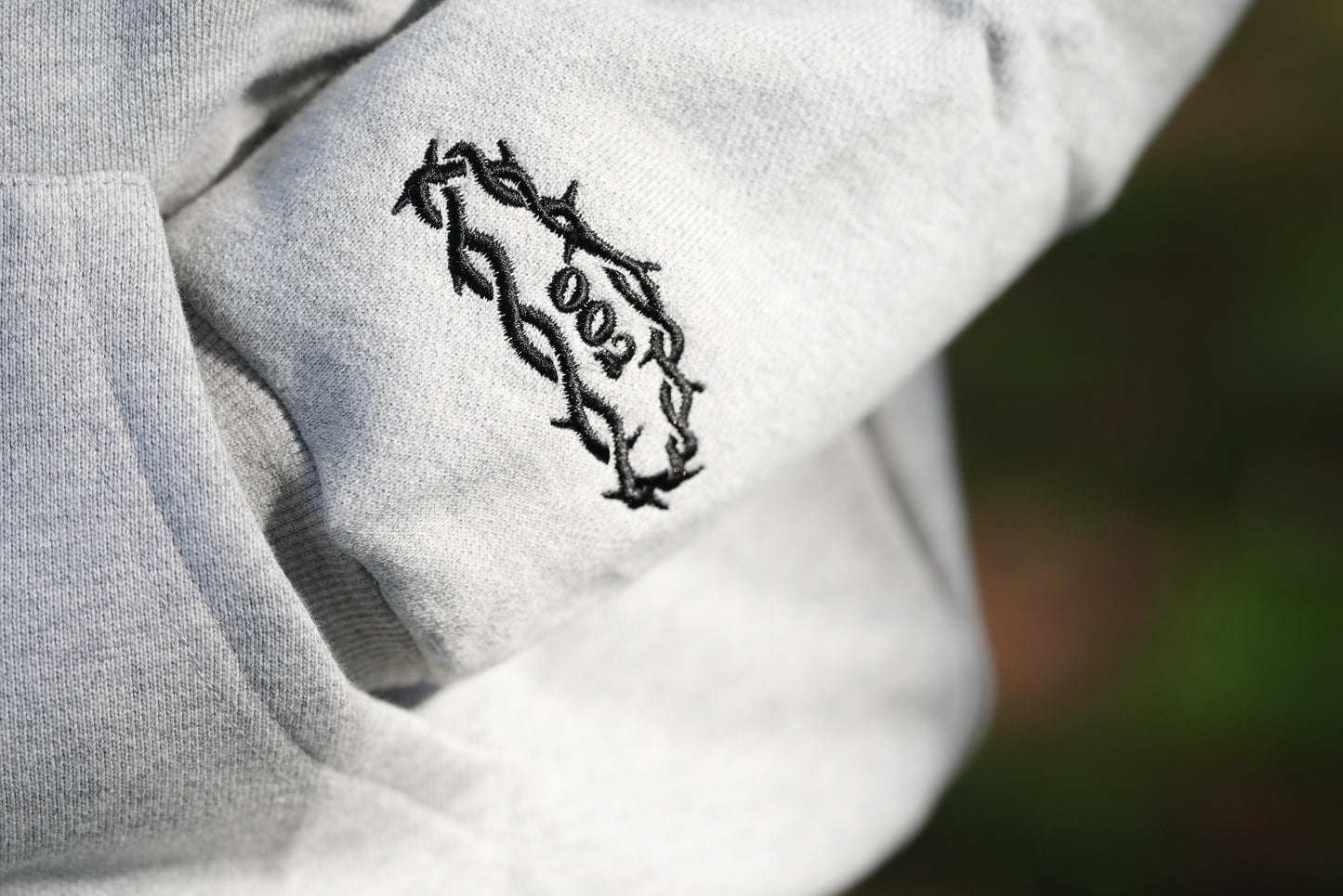 GREY GRAVE TO GLORY HOODIE